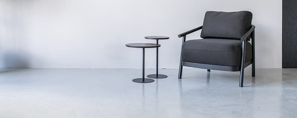 epoxy-floor-with-chairs